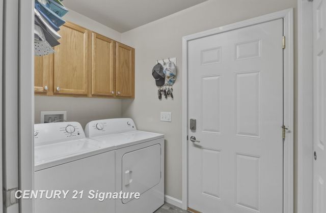 2187 Moonglow Court, Saginaw Twp, MI 48603