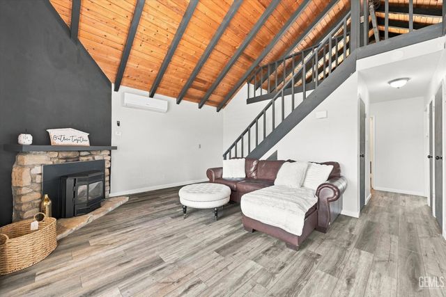 24220 Arroyo Court, Tehachapi, CA 93561