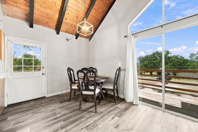 24220 Arroyo Court, Tehachapi, CA 93561