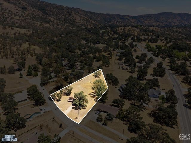 24220 Arroyo Court, Tehachapi, CA 93561