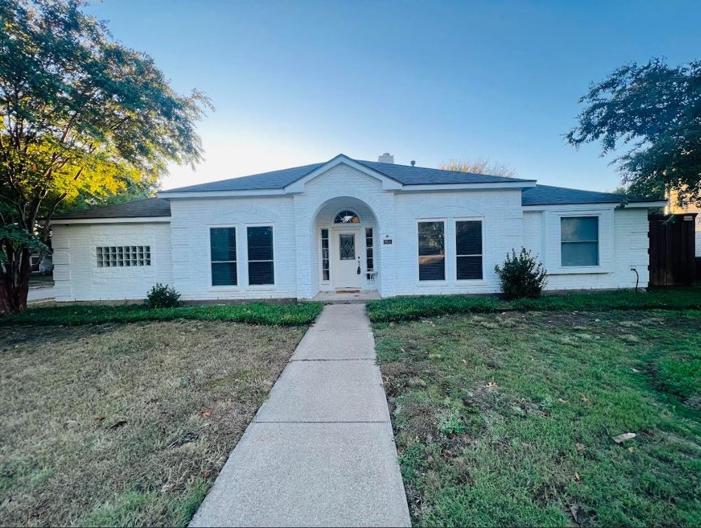 1008 Charter Oak Street, Allen, TX 75002
