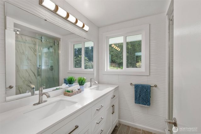 8377 Glenwood Road SW, Port Orchard, WA 98367