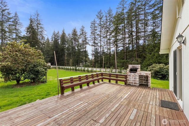 8377 Glenwood Road SW, Port Orchard, WA 98367