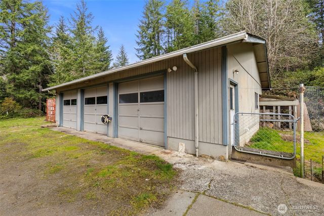 8377 Glenwood Road SW, Port Orchard, WA 98367