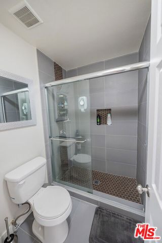 15425 Sherman Way 241, Los Angeles, CA 91406