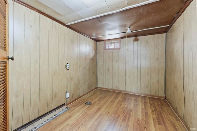 909 Mckinnie Avenue, Fort Wayne, IN 46806