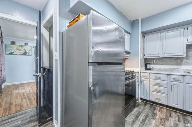 909 Mckinnie Avenue, Fort Wayne, IN 46806