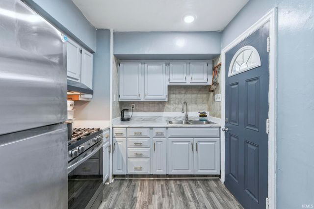 909 Mckinnie Avenue, Fort Wayne, IN 46806