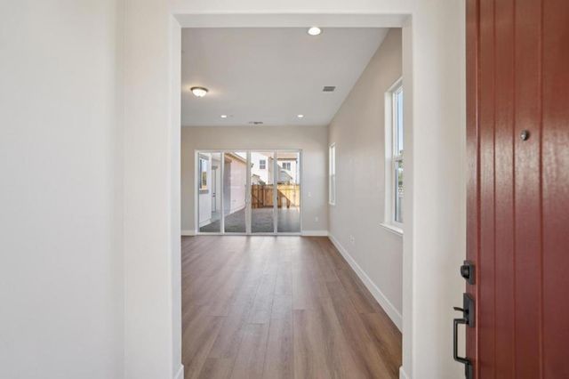 609 Santa Ynez Way, Marina, CA 93933