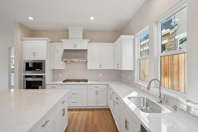 609 Santa Ynez Way, Marina, CA 93933