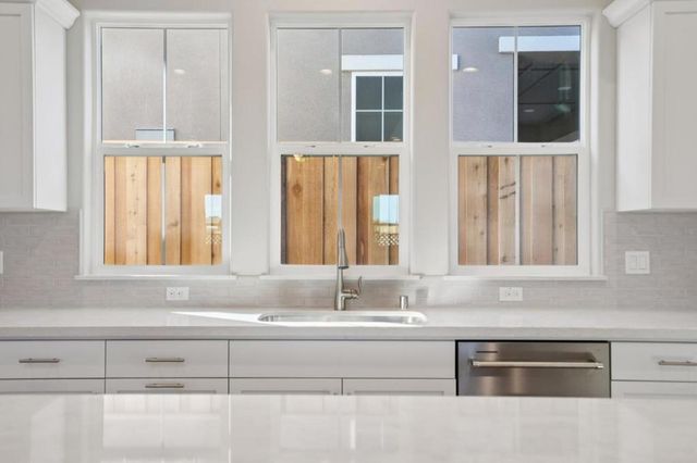 609 Santa Ynez Way, Marina, CA 93933