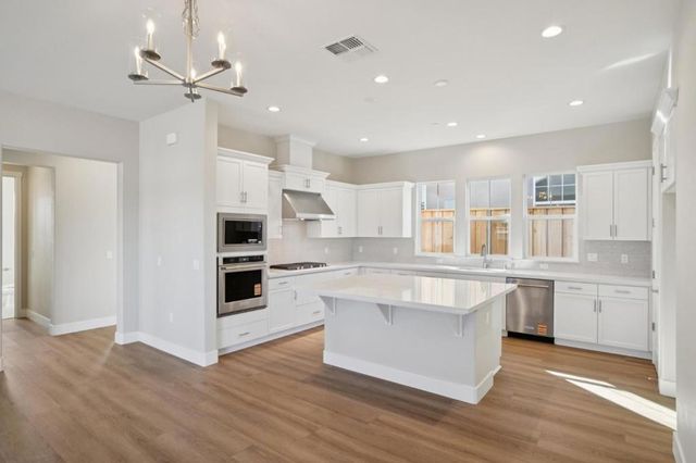 609 Santa Ynez Way, Marina, CA 93933