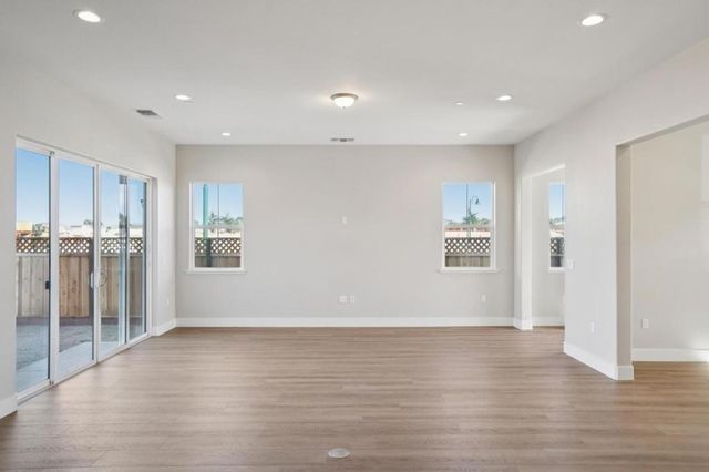 609 Santa Ynez Way, Marina, CA 93933