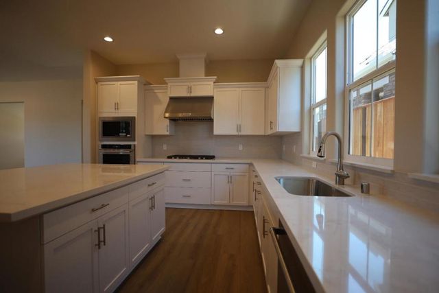 609 Santa Ynez Way, Marina, CA 93933