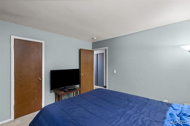 1188 Boardwalk Avenue, Florissant, MO 63031