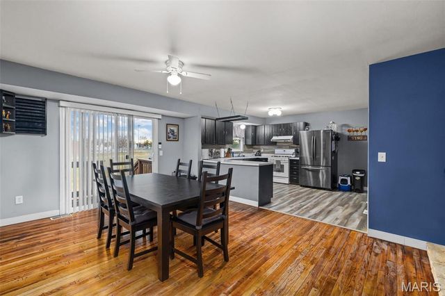 1188 Boardwalk Avenue, Florissant, MO 63031