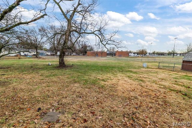 1188 Boardwalk Avenue, Florissant, MO 63031