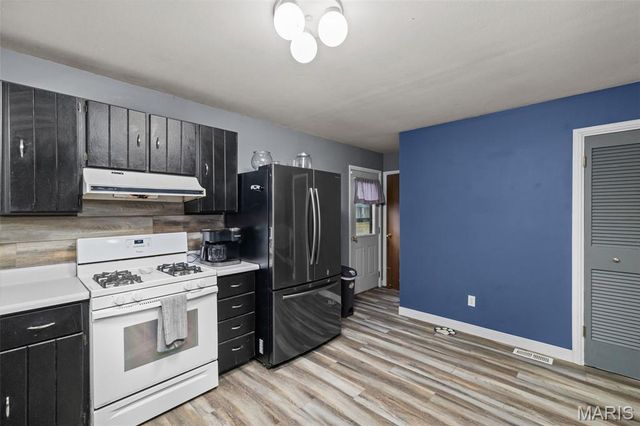 1188 Boardwalk Avenue, Florissant, MO 63031