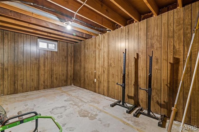 1188 Boardwalk Avenue, Florissant, MO 63031