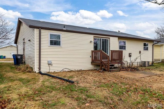 1188 Boardwalk Avenue, Florissant, MO 63031