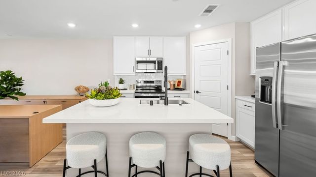2200 Abraham Avenue, Las Vegas, NV 89106