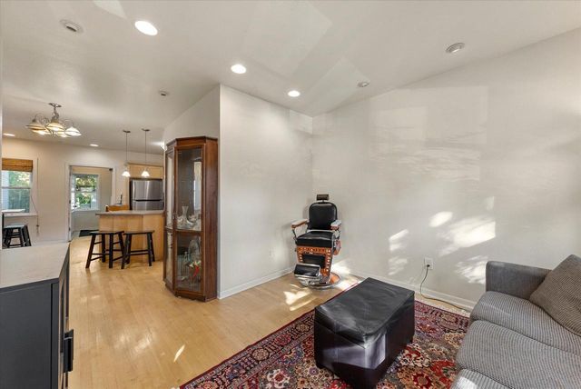 1751 N Franklin PLACE, Milwaukee, WI 53202