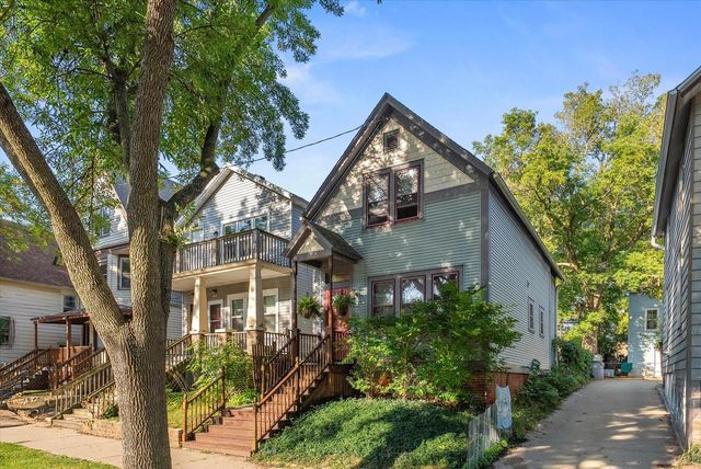 1751 N Franklin PLACE, Milwaukee, WI 53202