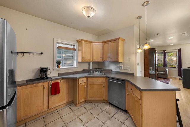 1751 N Franklin PLACE, Milwaukee, WI 53202