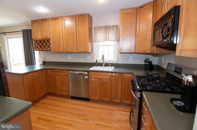 8230 LA FAYE CT, Alexandria, VA 22306