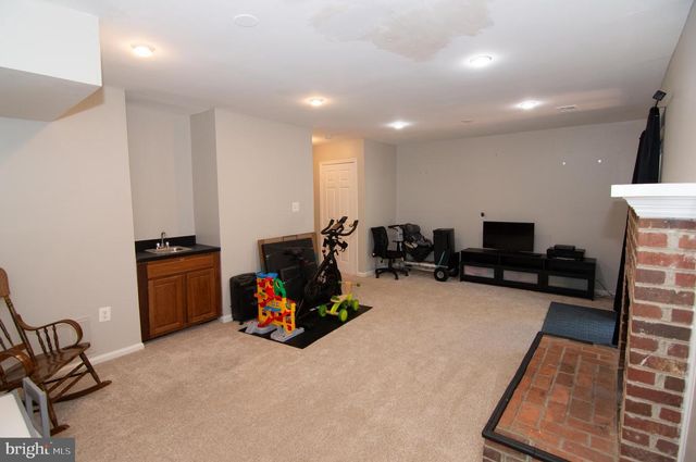 8230 LA FAYE CT, Alexandria, VA 22306