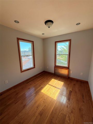 21734 Hempstead Avenue, Queens Village, NY 11429