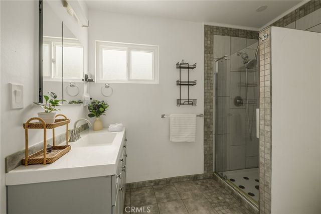 6834 Shoshone, Lake Balboa, CA 91406