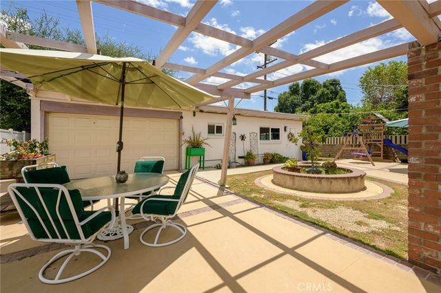 6834 Shoshone, Lake Balboa, CA 91406