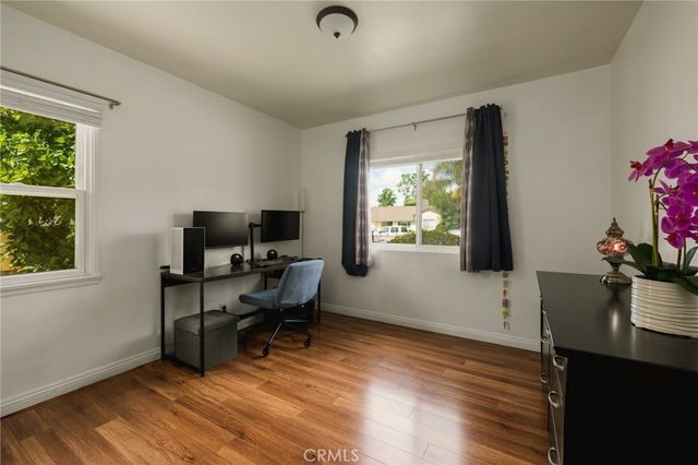 6834 Shoshone, Lake Balboa, CA 91406