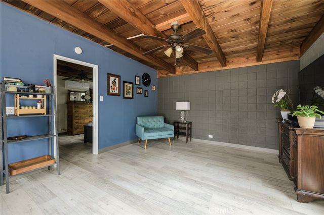 6834 Shoshone, Lake Balboa, CA 91406