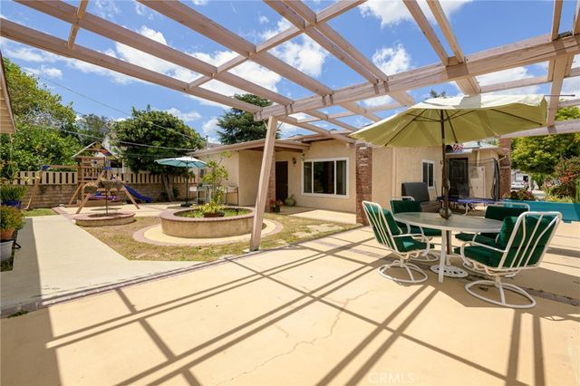 6834 Shoshone, Lake Balboa, CA 91406