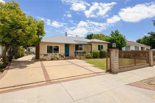 6834 Shoshone, Lake Balboa, CA 91406