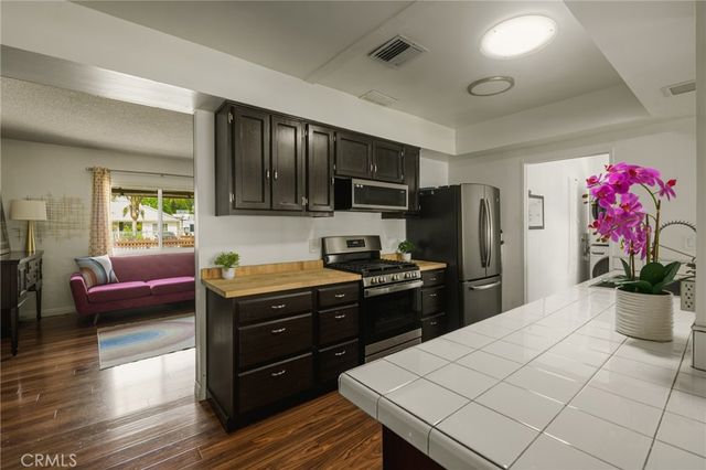 6834 Shoshone, Lake Balboa, CA 91406