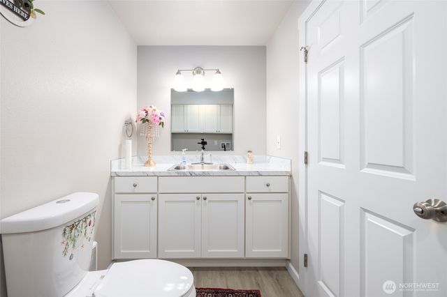 401 Stanford Drive, Mount Vernon, WA 98273
