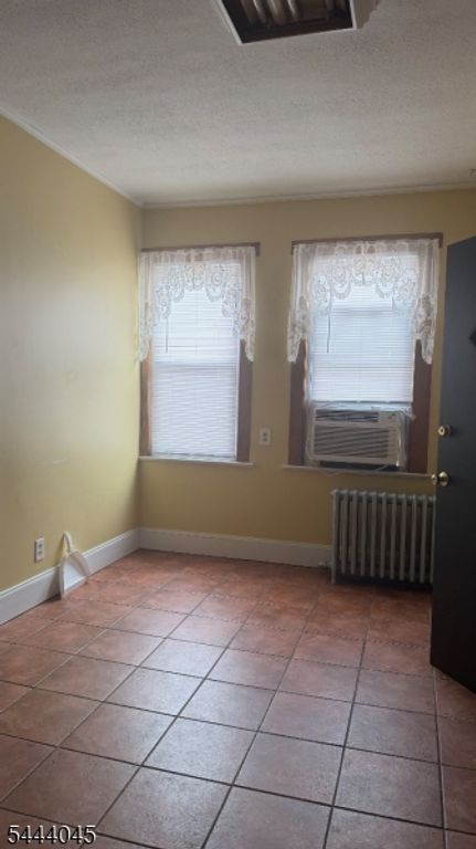 806 Roselle St, Linden City, NJ 07036 — photo 5
