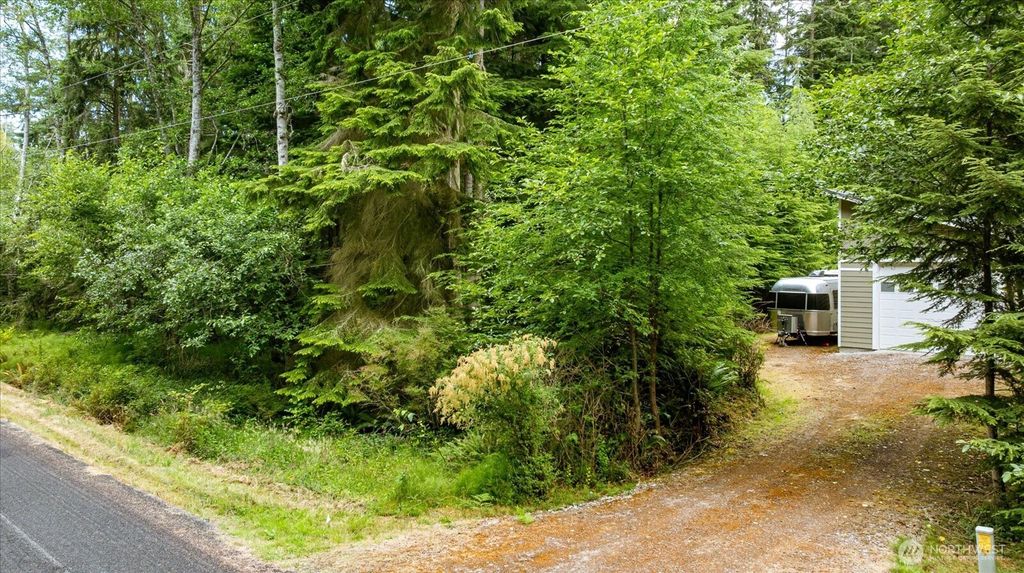 3086 Spahr Road, Greenbank, WA 98253
