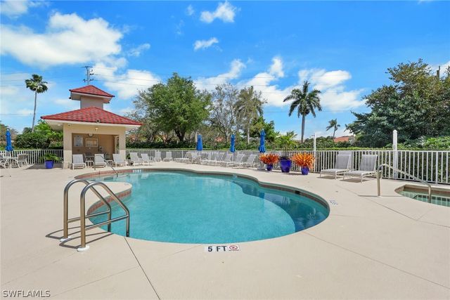 2750 Cypress Trace CIR 2634, Naples, FL 34119