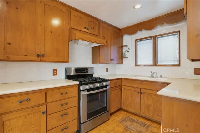 6438 Orion Avenue, Van Nuys, CA 91406