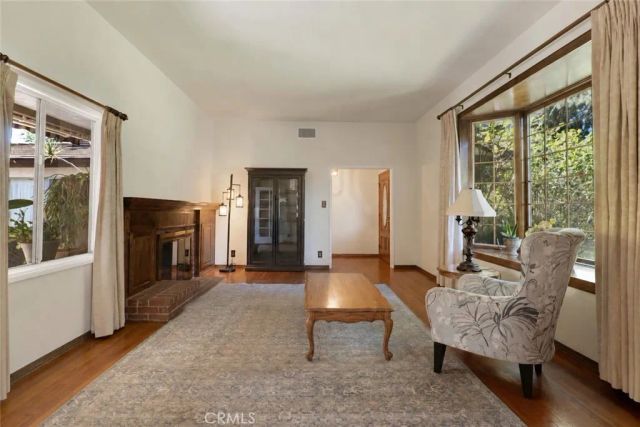 6438 Orion Avenue, Van Nuys, CA 91406