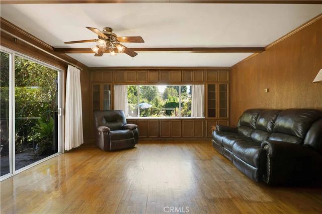 6438 Orion Avenue, Van Nuys, CA 91406