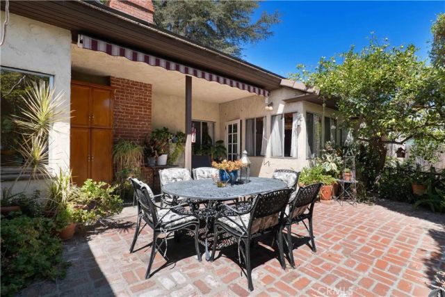 6438 Orion Avenue, Van Nuys, CA 91406