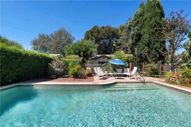 6438 Orion Avenue, Van Nuys, CA 91406