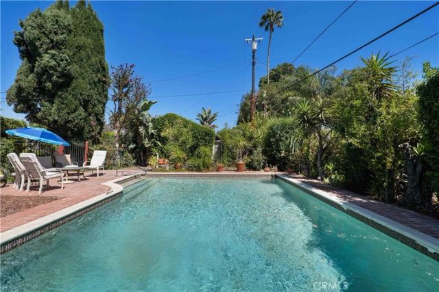 6438 Orion Avenue, Van Nuys, CA 91406