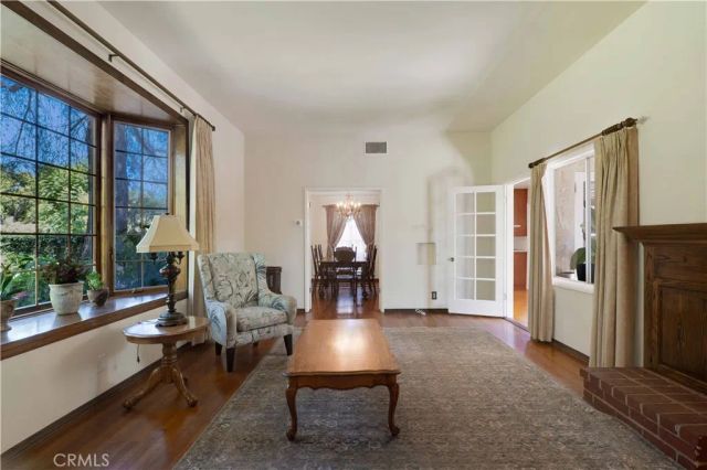 6438 Orion Avenue, Van Nuys, CA 91406