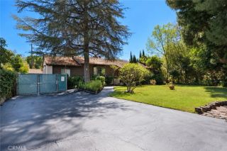 6438 Orion Avenue, Van Nuys, CA 91406